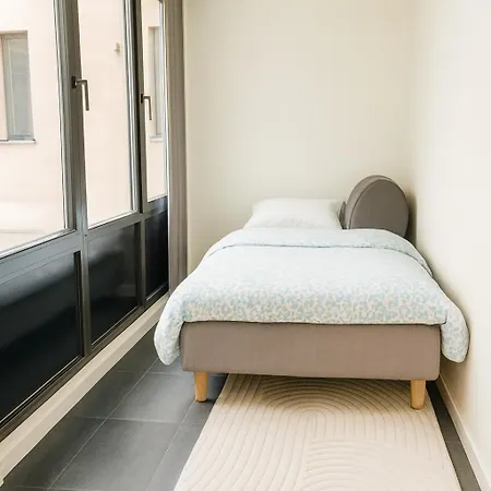 Newly Renovated 3 Bedrm, Spacious 80m Sq, Comtemporary In Trendy Oslo-grunnerlokka *