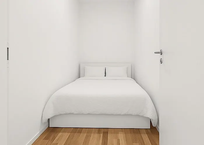 Newly Renovated 3 Bedrm, Spacious 80m Sq, Comtemporary In Trendy Oslo-grunnerlokka Apartament *