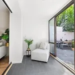 Newly Renovated 3 Bedrm, Spacious 80m Sq, Comtemporary In Trendy Oslo-grunnerlokka Oslo