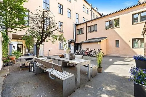 Newly Renovated 3 Bedrm, Spacious 80m Sq, Comtemporary In Trendy Oslo-grunnerlokka Apartment Oslo