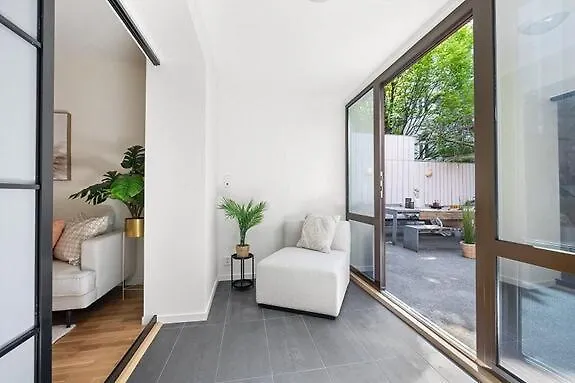 Newly Renovated 3 Bedrm, Spacious 80m Sq, Comtemporary In Trendy Oslo-grunnerlokka Oslo