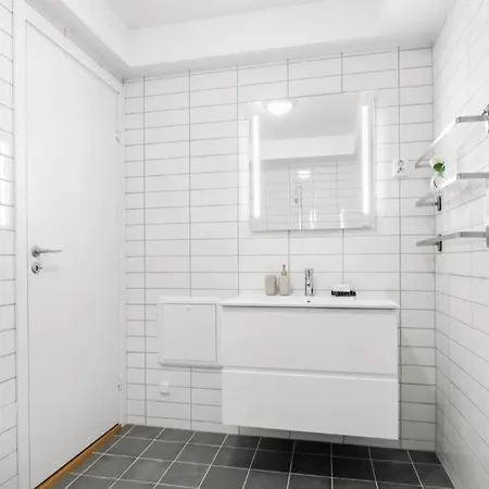Newly Renovated 3 Bedrm, Spacious 80m Sq, Comtemporary In Trendy Oslo-grunnerlokka Apartmán